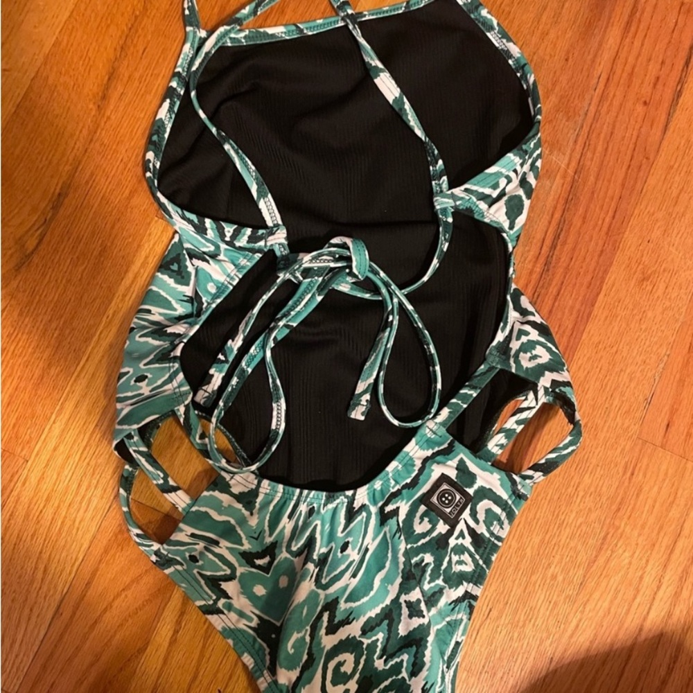 Jolyn size 26